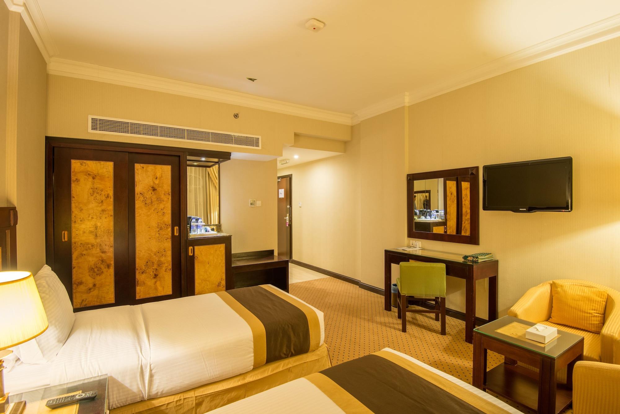 Caesar Hotel 3*